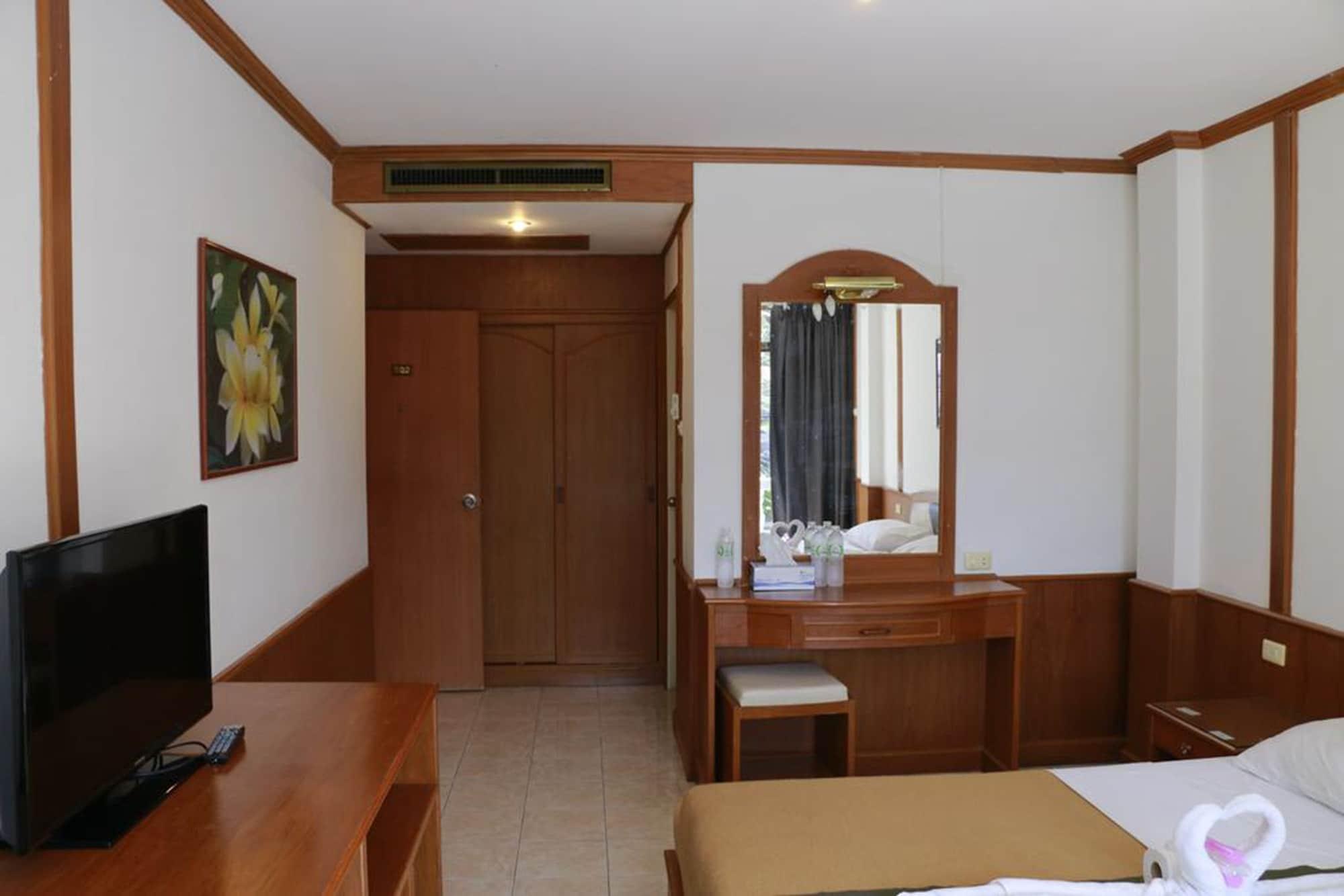 Welcome Guest House Patong Buitenkant foto
